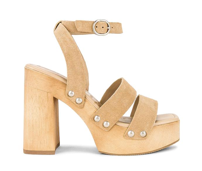 Prvek ovíjející kotník působí elegantně. Sam Edelman, 3 690 Kč