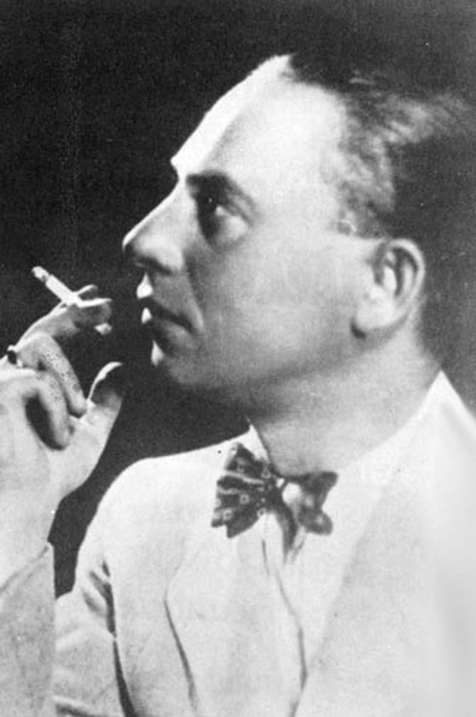 Rezso Seress má na svědomí ponurou klavírní baladu s názvem The World Has Ended. Je z roku 1932 a doprovází ji text básníka László Jávora, který popisuje muže, jenž po rozchodu spáchá sebevraždu. Údajně jsou s ní spojeny stovky sebevražd.