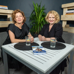 S moderátorkou Miluškou Bittnerovou probrala Adéla Elbel výchovu svých dvou dcer i hejty, se kterými se musela vypořádat.