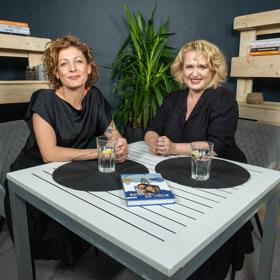 S moderátorkou Miluškou Bittnerovou probrala Adéla Elbel výchovu svých dvou dcer i hejty, se kterými se musela vypořádat.