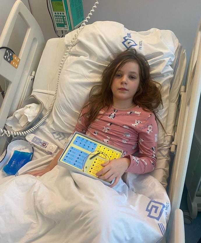 Před rokem se musela vypořádat s vážnou nemocí mladší dcery Vilmy - měla postcovidový syndrom.