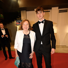 Černobílá kombiace patří k oblíbeným módním variacím Livie Klausové.