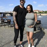 Pár čeká prvního syna, dostane jméno Rafael.