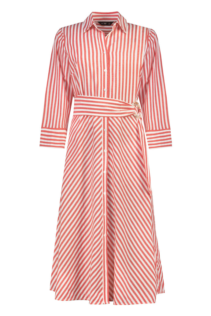 Klasika s výrazným vzorem a širokou vázačkou. F&F, 749 Kč