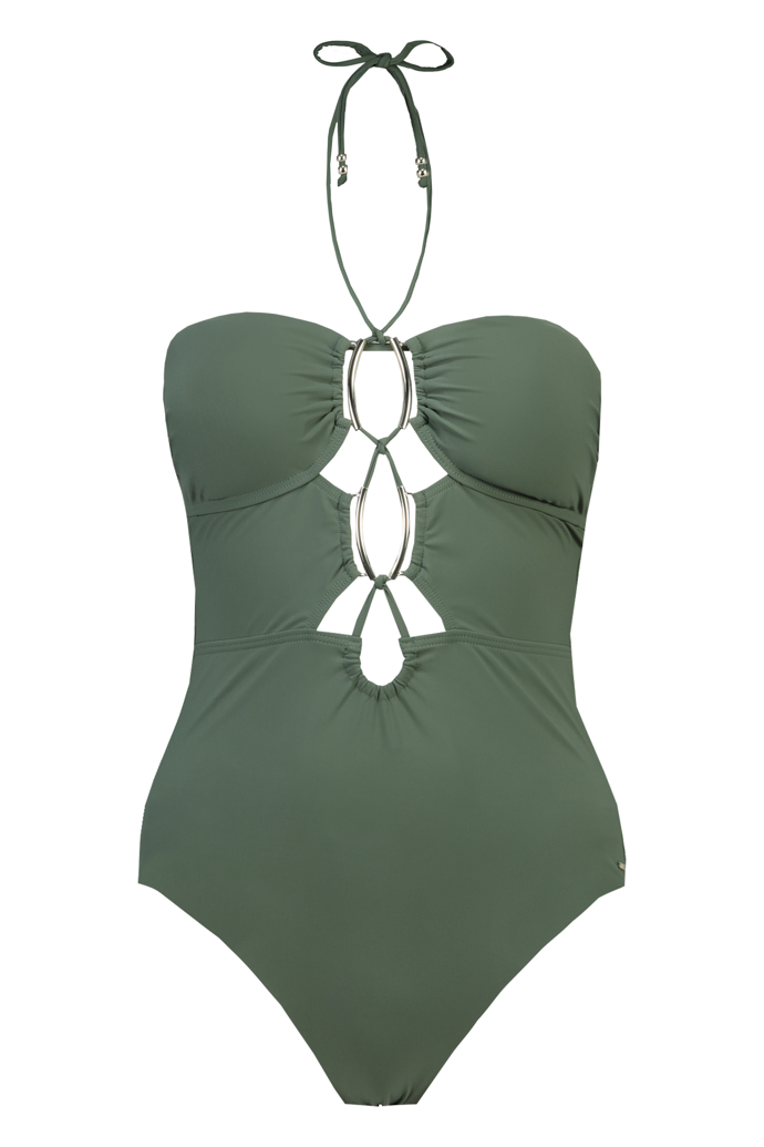 Khaki plavky se soustavou průstřihů, ozdobnými prvky a vázáním halter neck. Přehlídka trendů v jednom modelu. (F&F, 749 Kč)