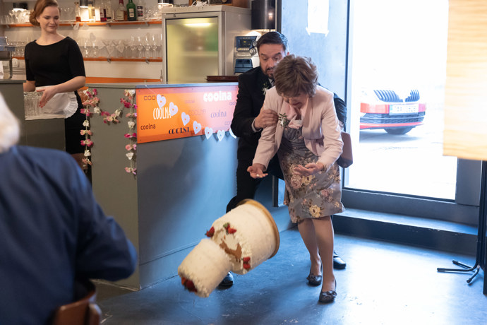 ...a stane se něco, co v dané chvíli všechny vyděsí.