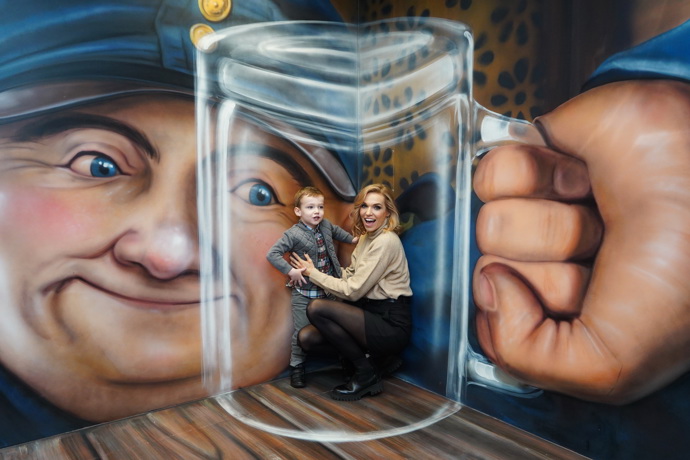 Hanka Mašlíková se synem, který se věnuje jízdě na koních a s tátou navštěvuje tréninky zápasů MMA.