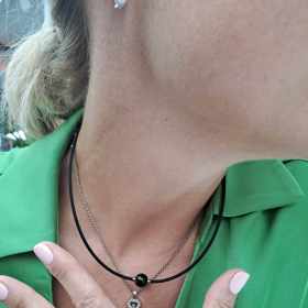 Pochlubila se ovšem také svými diamantovými šperky.