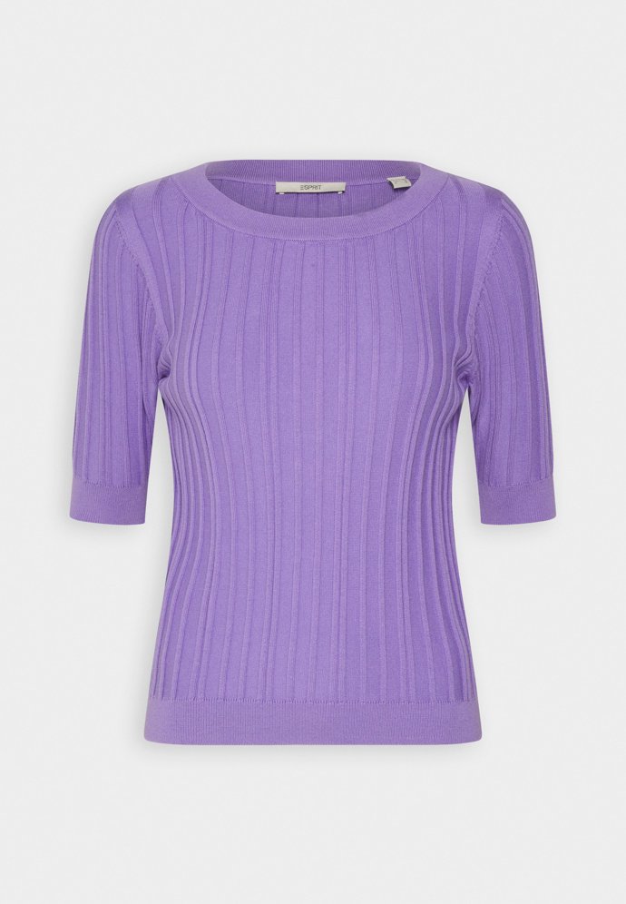 Výraznější tóny levandulové postupně pronikají mezí první podzimní kousky. (Esprit, 999 Kč)