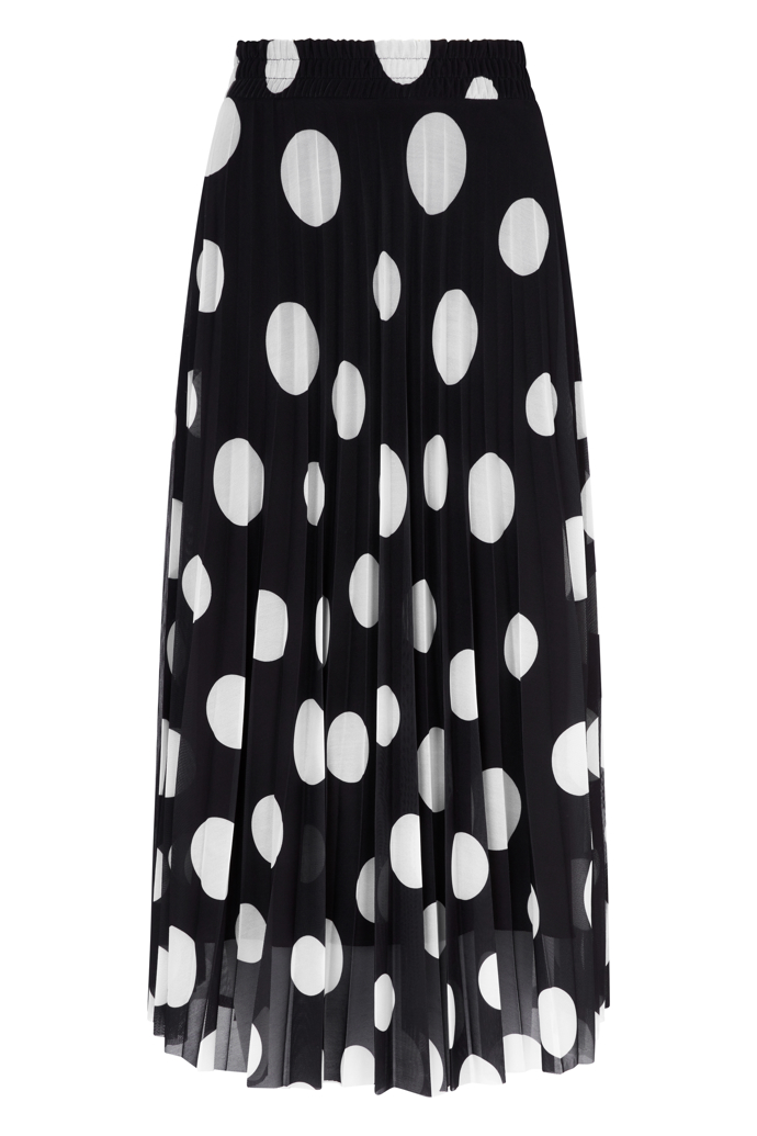 Velké puntíky patří k výrazným vzorům nejen tohoto léta. (F&F, 749 Kč)