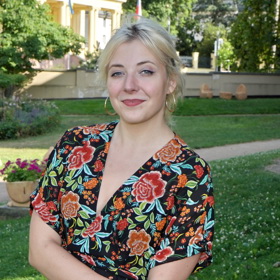 Zpěvačka Anička Slováčková zase na mužích nesnese polo trička.