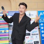 Zpěvák Jan Bendig svěřil Lifee.cz, že na mužích nesnáší myslivecké a rybářské vesty.