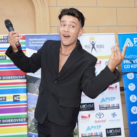 Zpěvák Jan Bendig svěřil Lifee.cz, že na mužích nesnáší myslivecké a rybářské vesty.