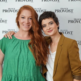 Eva Podzimková se svou kamarádkou, herečkou a manažerkou Nikol Kouklovou.