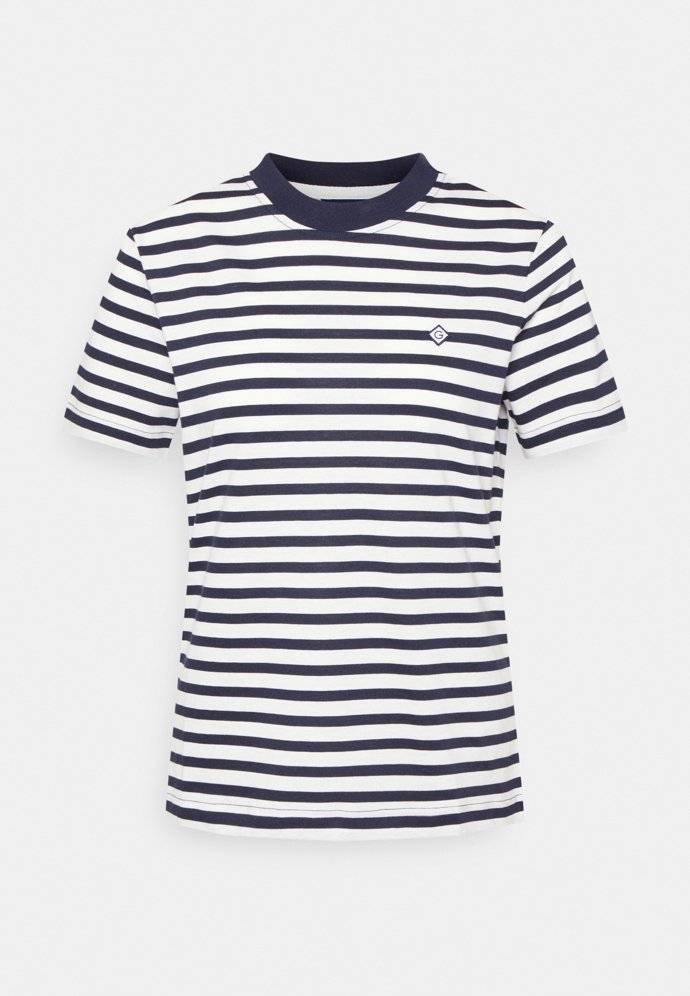 Námořnické tričko (Gant, 1 490 Kč)