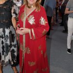 Bývalá první dáma herečka Dagmar Havlová oblékla zlatorudý kaftan.