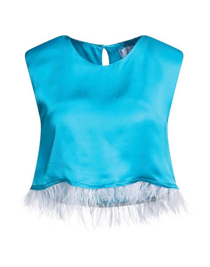 Saténový crop top s péřovým prvkem. (Kaos, 625 Kč)