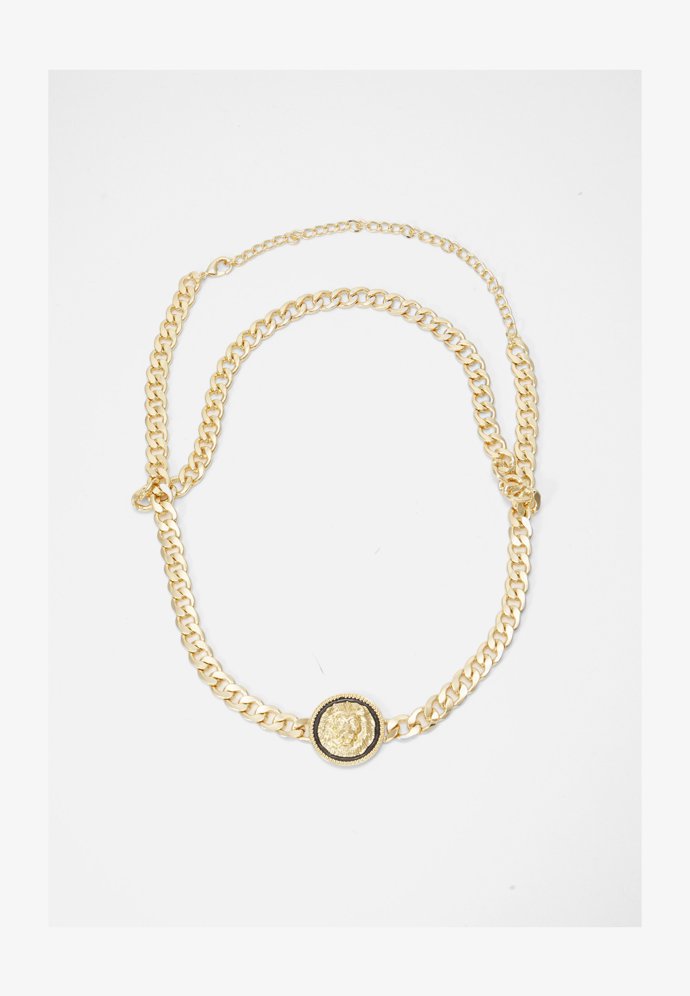 Řetízkový pásek značky Pieces. (Only, 999 Kč)