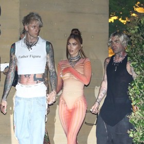 Takto vyšňořeni se snoubenci Megan Fox a Machine Gun Kelly nedávno objevili v ulicích Malibu cestou do restaurace Nobu.