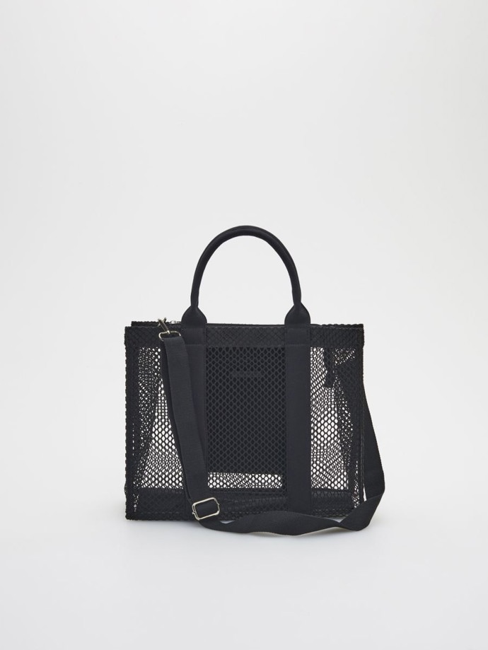 Řídce tkaný model kabelky typu shopper. (Reserved, 699 Kč)