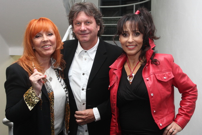 Marcela Holanová je dobrou známou také zpěváka Stanislava Hložka a zpěvačky Heidi Janků.