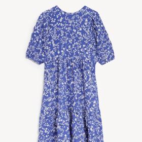 Drobné vzory jsou pro ženy s větší velikostí to pravé. (Marks&Spencer, 1 699 Kč)