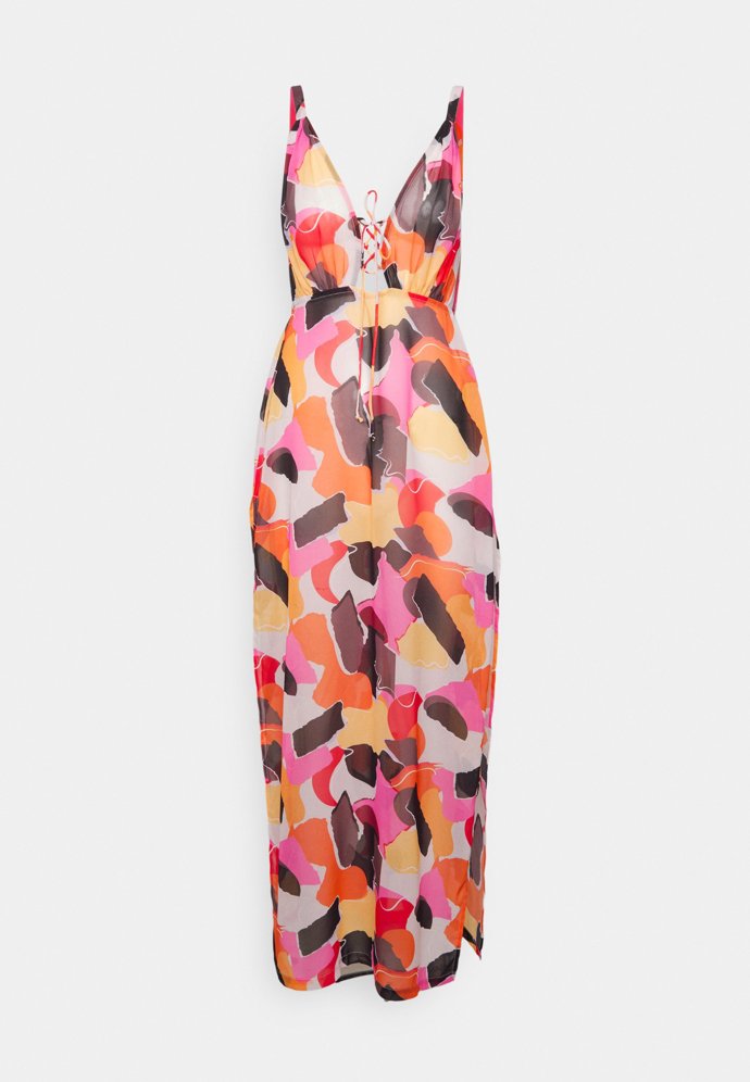 Přední díl obsadilo odzobné šněrování na šatech se vzory. (We Are We Wear, 1 200 Kč)