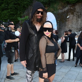 První českou Barbie doprovodil na přehlídku její přítel Maxmilián.