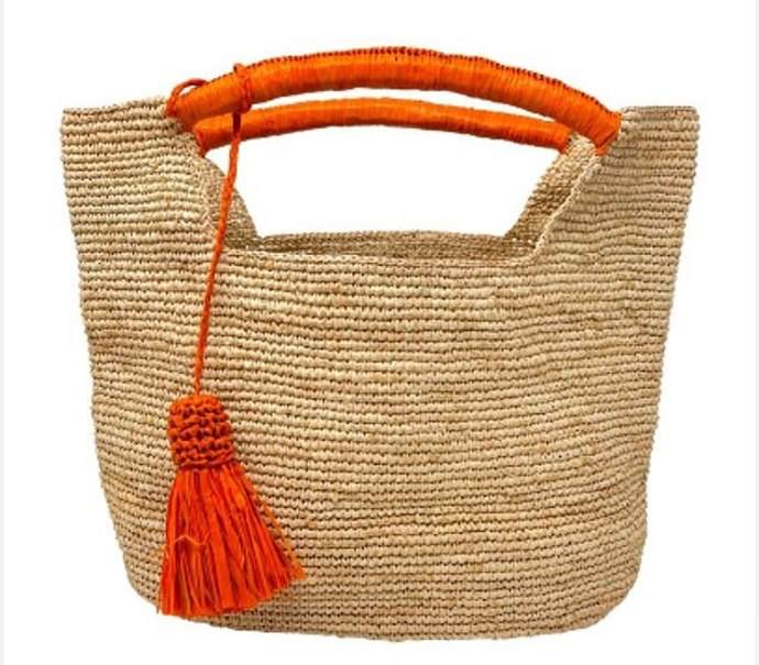 Vévodkynina kabelka v detailu.