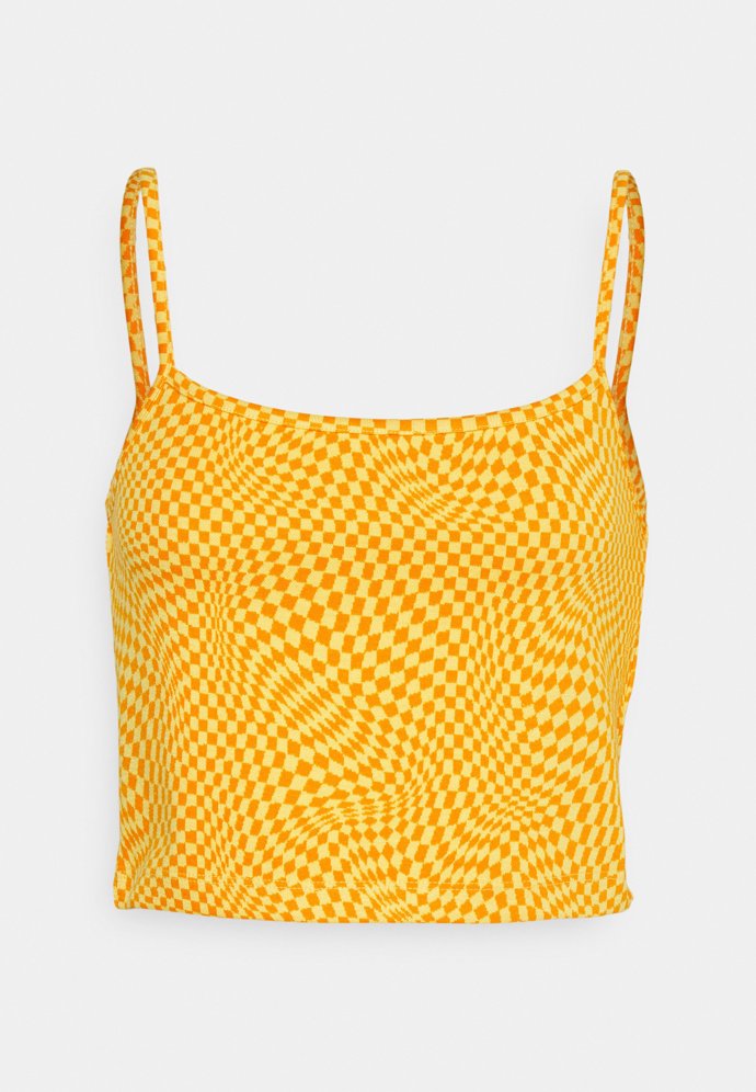 Crop top na ramínka. (Even&Odd, 450 Kč)