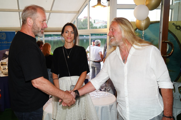 Na přátelství dvou slavných rockerů to samozřejmě nic nezměnilo.