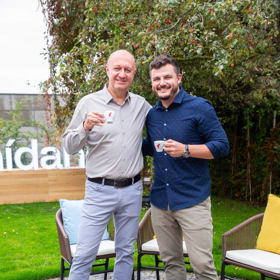 Roman Staša je v týmu Snídaně spokojený. Rád se setkává například s kolegou, moderátorem Pavlem Svobodou.