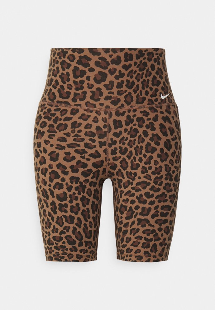Sportovní šortky, Nike, 1 299 Kč.