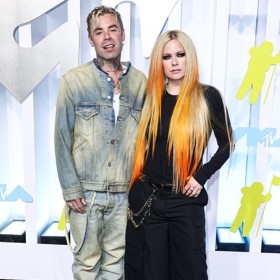 Zpěvačka Avril Lavigne se letos stihla rozejít hned dvakrát. Nejprve se snoubencem, rapperem Mod Sunem...