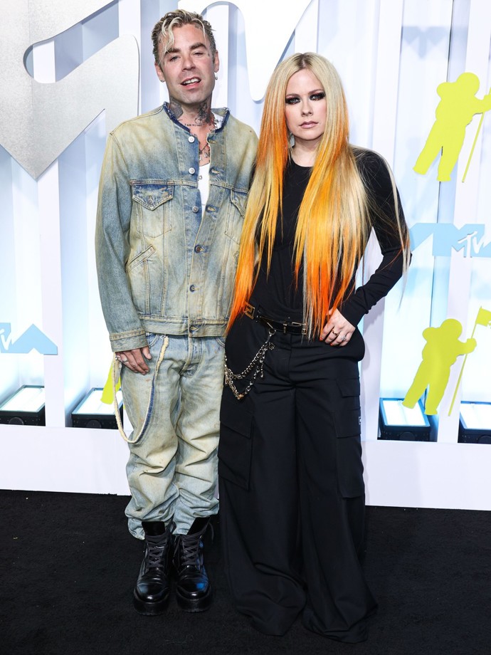 Zpěvačka Avril Lavigne se letos stihla rozejít hned dvakrát. Nejprve se snoubencem, rapperem Mod Sunem...