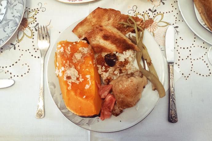 12. Arménie: pozoruhodnou kombinaci volí tato zakavzkazská země – dýni ghapama plněnou rýží, sušeným ovocem a oříšky. Sladkou chuť vyvažuje pečený krocan.