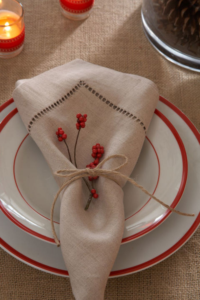 18. Kdy jindy oprášit látkové ubrousky než na Vánoce! Dodají jim noblesu a punc jedinečnosti.
