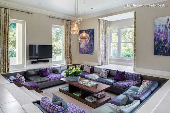 3. Barva nadcházejícího roku neuchvacuje na první dobrou, ale pomalu si pozorovatele omotává. Díky tomu ji můžete v interiéru aplikovat i ve větších dávkách.