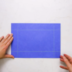 Na barevné čtvrtce si naznačíme linie dle fotografie.