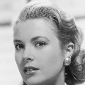 Zemřela při tragické automobilové nehodě. Předtím ale Grace Kelly dobyla Broadway