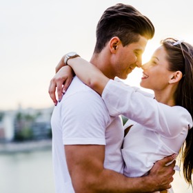 Pusťte si zajíčka do peřin a naučte ho, jak se to dělá!