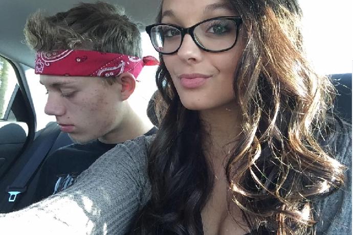 Jak to vypadá, když se střední školou povinní mají nečekaně stát rodiči?