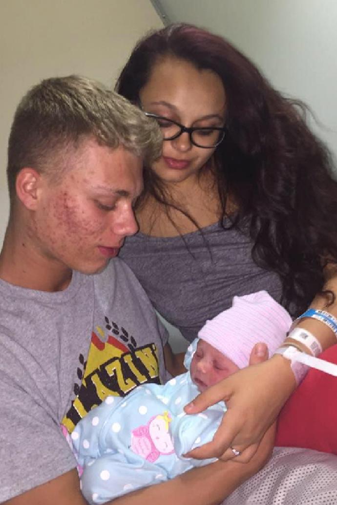 Nikdo z účinkujících na tuto situaci samozřejmě není zralý, natož připravený, což brzy odhalí i divák bez doktorátu z psychologie.