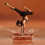 Pohyb je pro život velmi důležitý. Rozproudí vám krev a uvolní hormon štěstí.