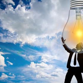 Pokud zrovna nesršíte energií, nainstalujte si do bytu ty nejzářivější žárovky.