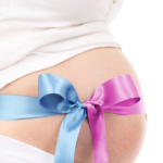 V současnosti rodí mnoho žen po třicítce, ne-li čtyřicítce. Z biologického hlediska to ale rozhodně není v pořádku.