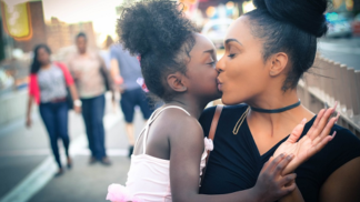 Nikdy to ale nevzdávejte. Jen tak vychováte z dítěte slušného člověka.