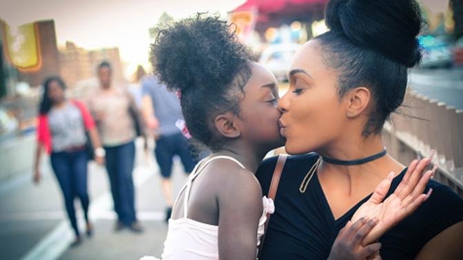 Nikdy to ale nevzdávejte. Jen tak vychováte z dítěte slušného člověka.