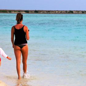 Některé bezdětné ženy si myslí, že mají matky jen dovolenou a válí se s dětmi doma nebo chodí na procházky.