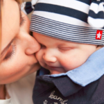 Dříve ženy rodily první dítě už v 18 letech a nikdo se nad tím nepozastavoval.